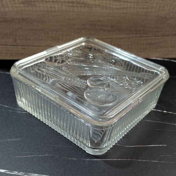 Federal Glass Clear Ribbed Refrigerator Dish W/ Veggie Lid Art - Vintage Charm - Picture 2 of 11